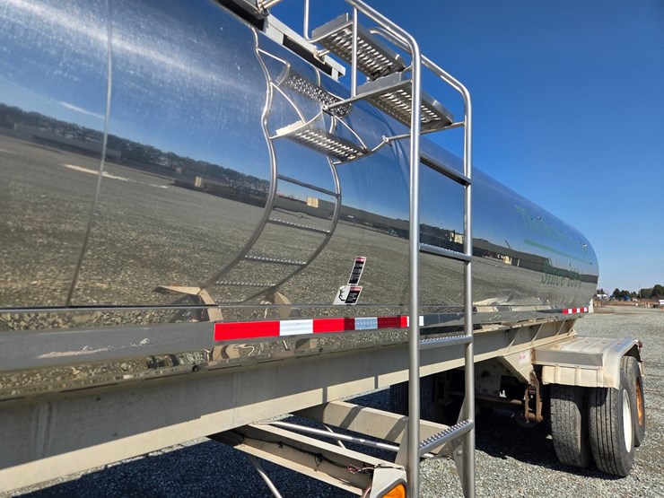 1978-walker-tanker-image-15