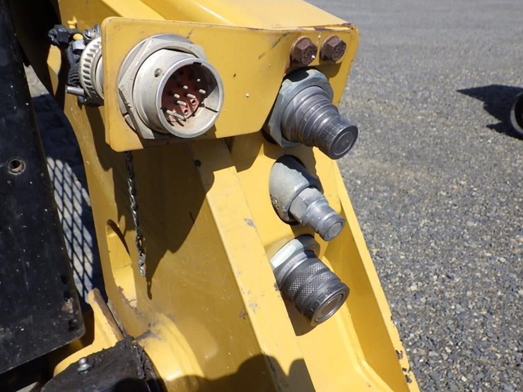 caterpillar-239d-image-16