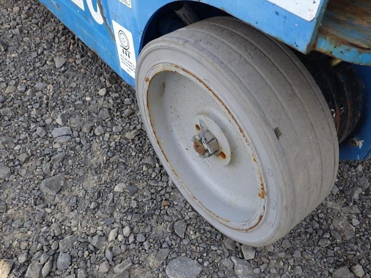 2012-genie-gr20-image-16