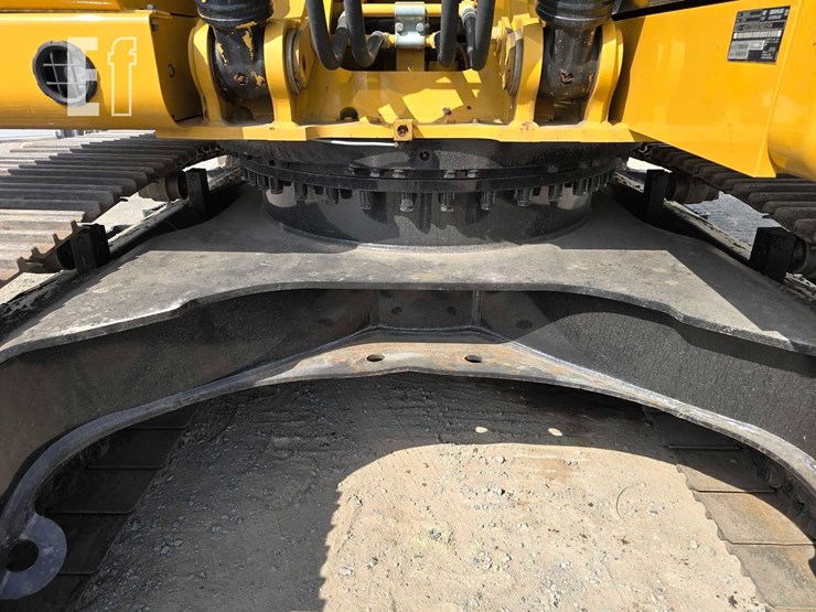 caterpillar-320gc-image-25