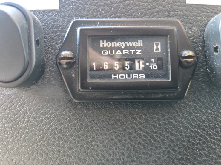 2017-massey-ferguson-8-image-57