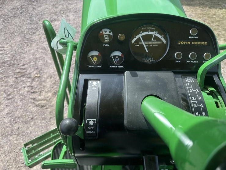 john-deere-4320-image-19