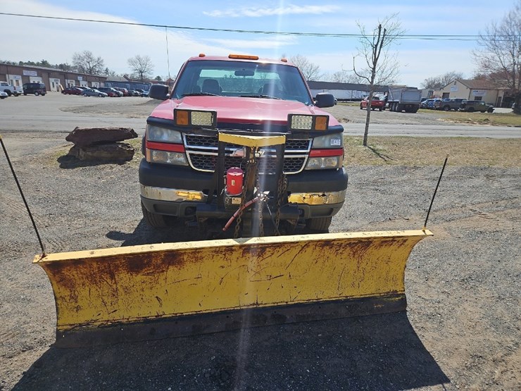 2005-chevrolet-2500hd-image-8