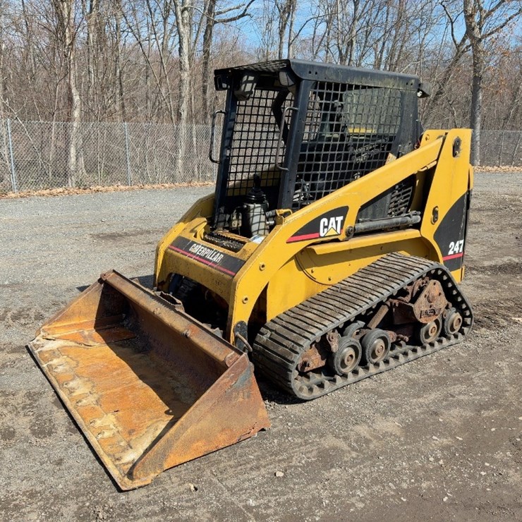 2002 CATERPILLAR 247