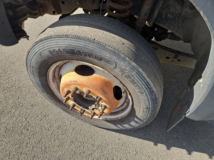 2014-ford-f550-xl-image-18