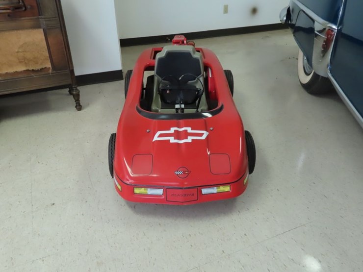 central-iowa-chevrolet-dealers-edition-pace-car-motorized-corvette-image-2