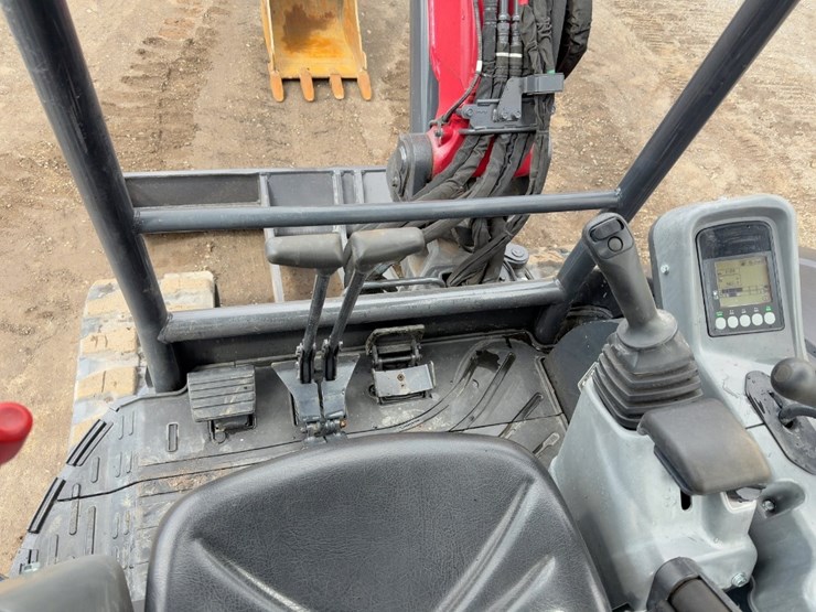 2023-yanmar-vio55-6a-image-31