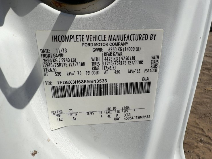 2014-ford-f350-xl-image-27