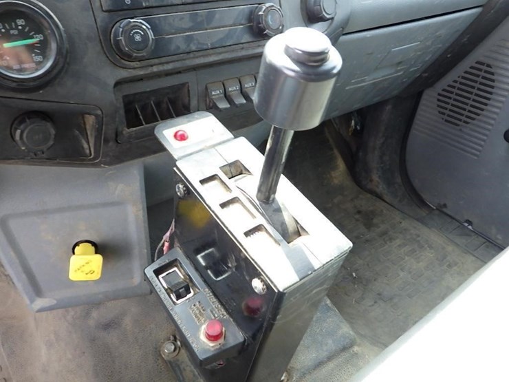 2015-ford-f750-image-34