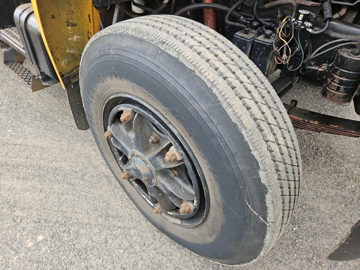 1987-ford-f800-image-11