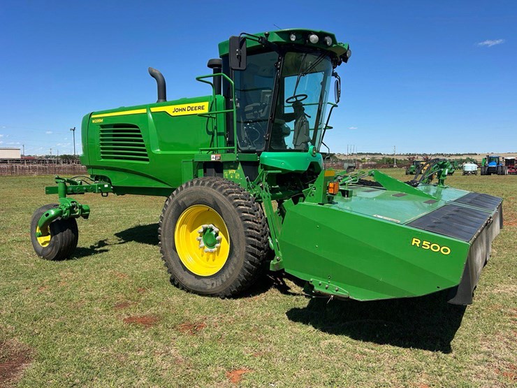 2022-john-deere-w235m-image-33