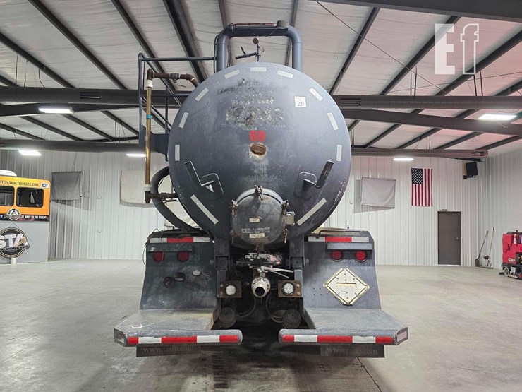 1999-kenworth-t800-image-8