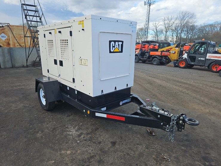 2017-caterpillar-xq35-image-3