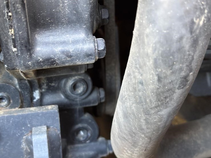 2006-deere-27d-image-43