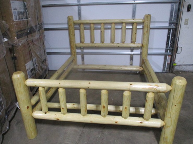 #7139-•-queen-sized-log-bed-image-1