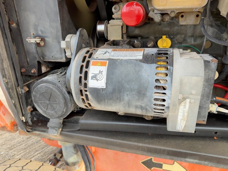 2015-jlg-600s-image-16