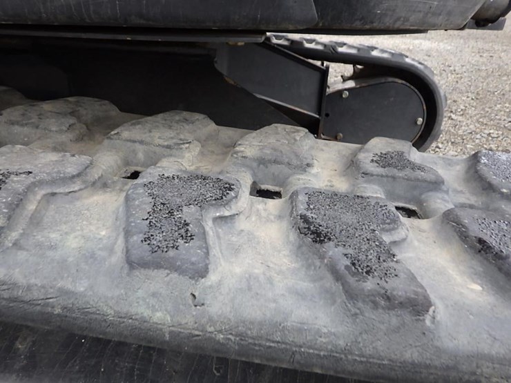 2020-bobcat-e26-image-36