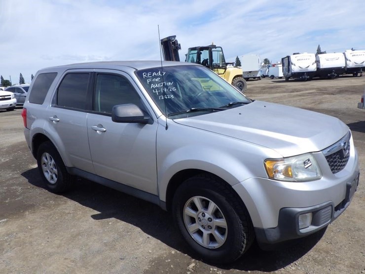 2010-mazda-tribute-image-2