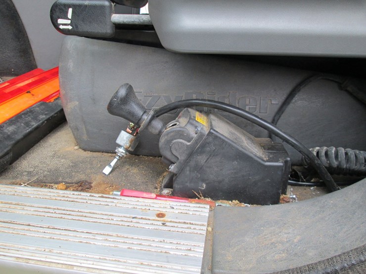 #46169-•-2007-freightliner-columbia-t/a-sleeper-truck-tractor-1fuja6cy07lx38975-image-35