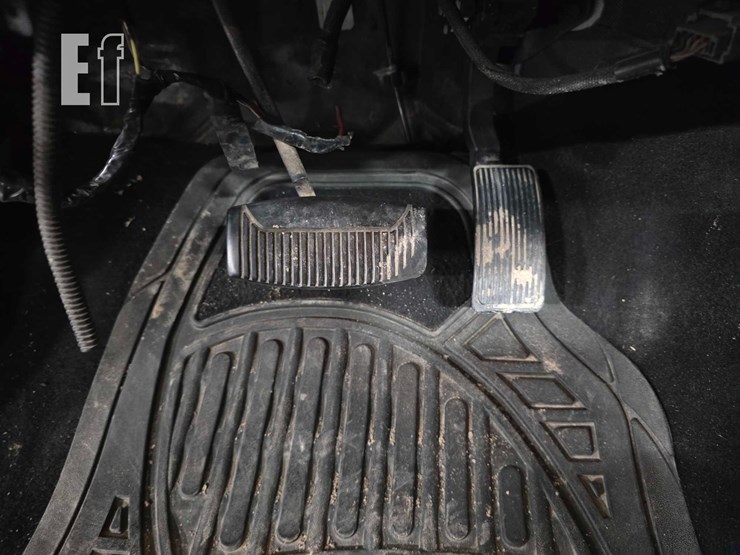 2008-ford-f550-image-11