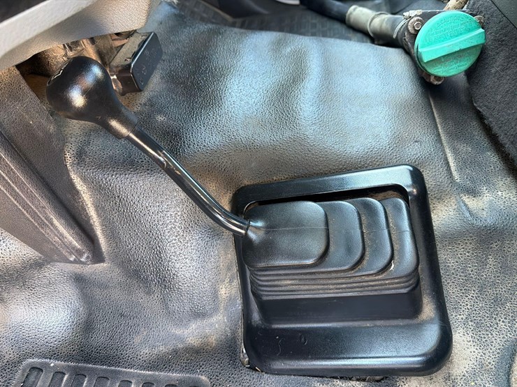 2016-ford-f350-image-17