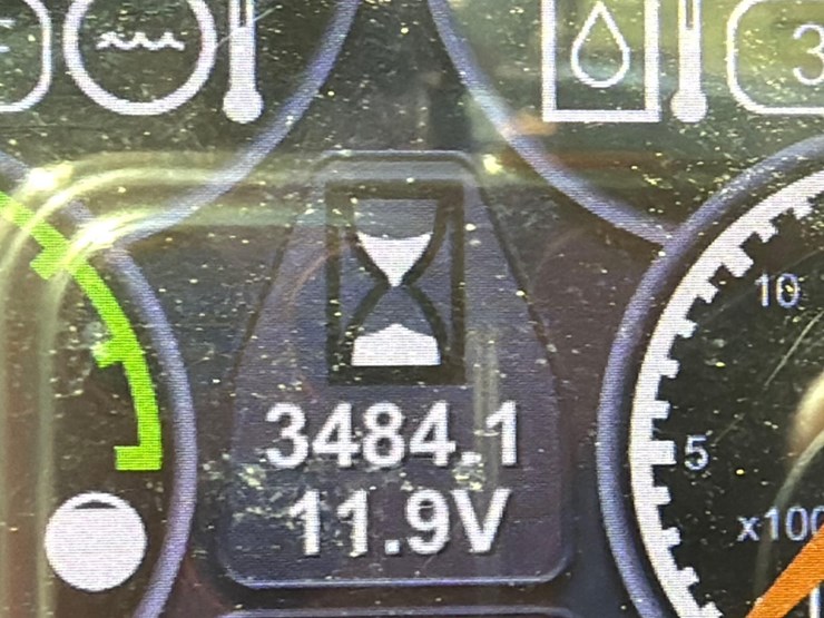 2019-caterpillar-242d-image-24