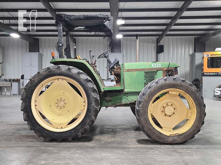 john-deere-6220-image-4