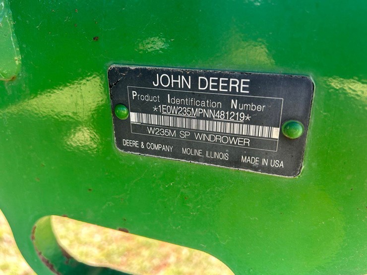 2022-john-deere-w235m-image-46