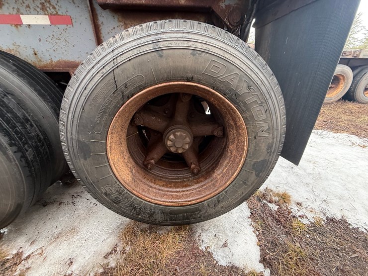 #1130-•-26'-end-dump-semi-trailer-image-38