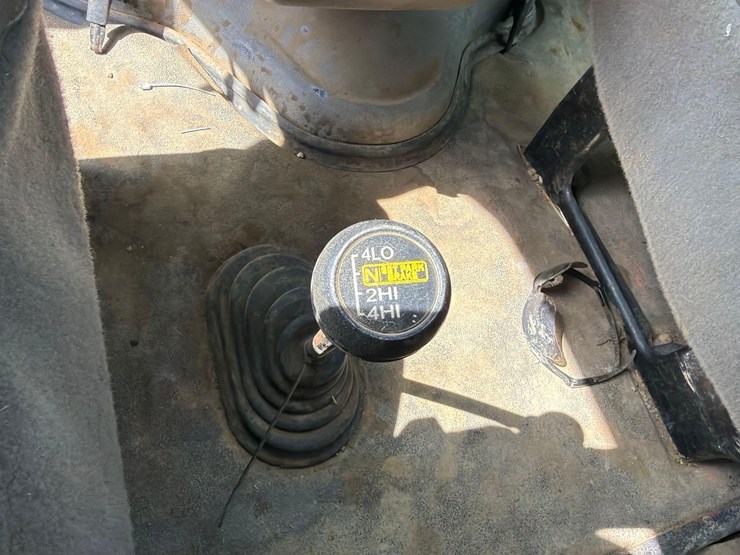 2012-ford-e350-image-21