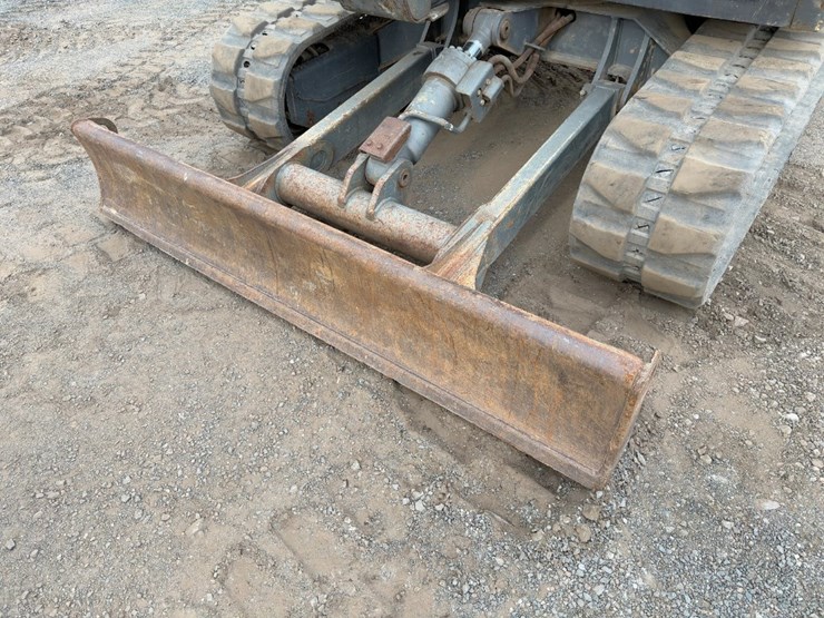 2014-volvo-ecr58d-image-17