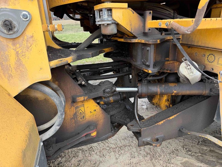 volvo-l180e-image-10