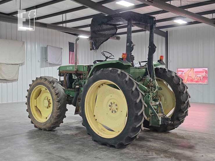 john-deere-6220-image-2
