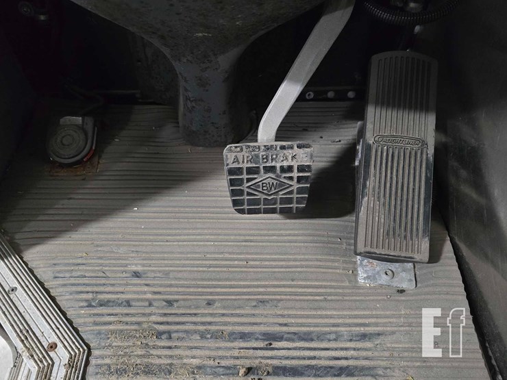 1998-american-lafrance-eagle-image-11