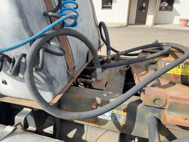 1990-mack-rd688s-image-22