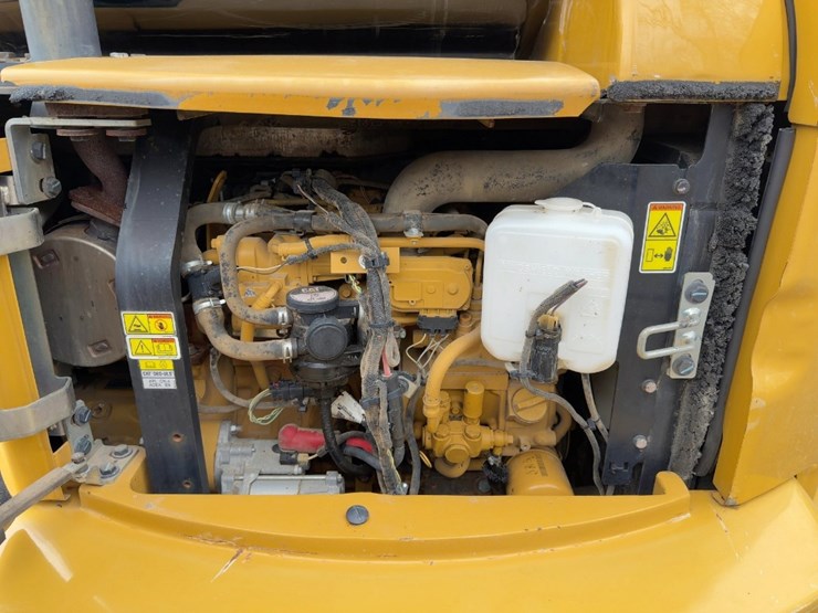 2017-caterpillar-305e2-cr-image-25