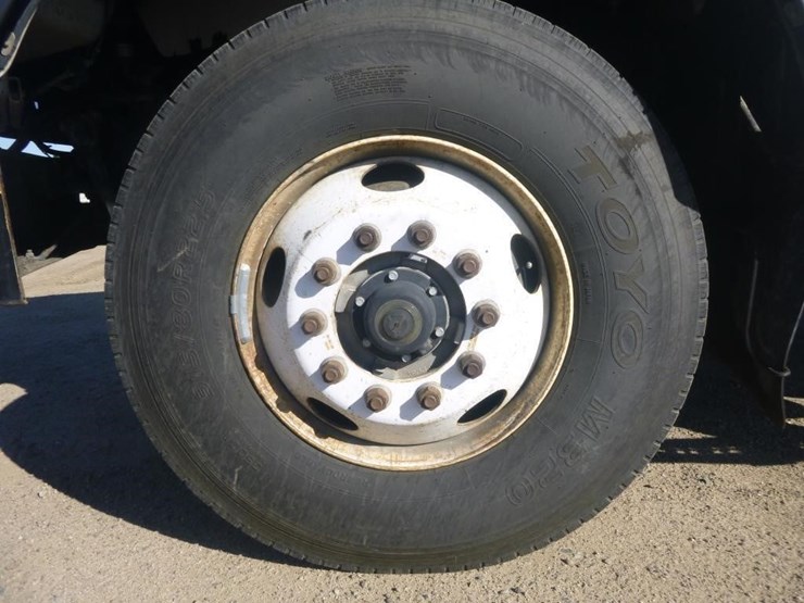 2002-caterpillar-c12-image-15