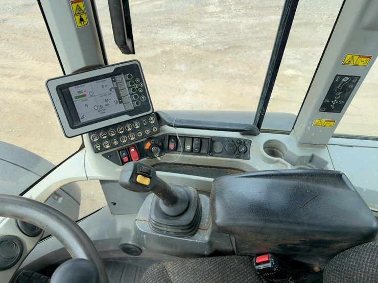 2016-caterpillar-938m-image-25