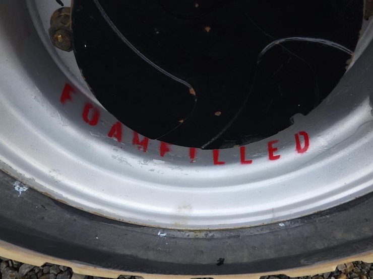 2017-jlg-g5-18a-image-17