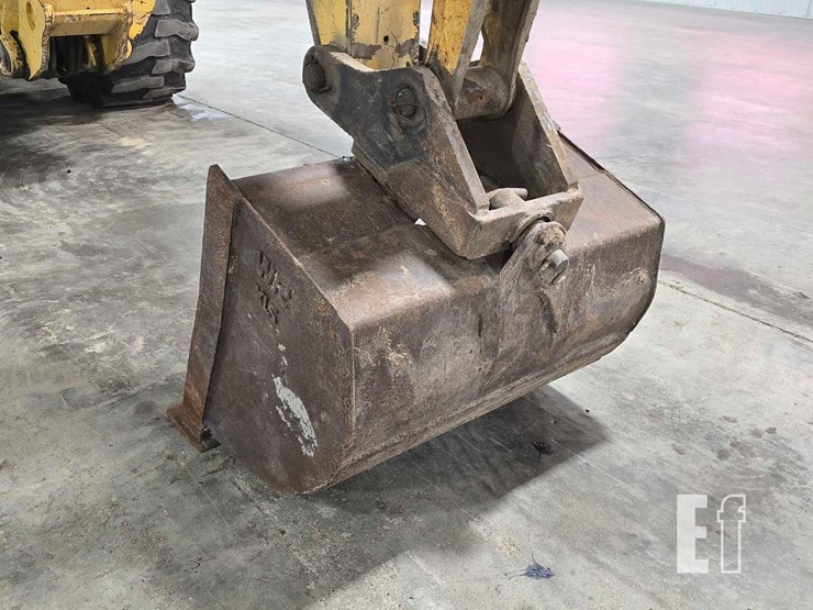 2005-deere-410g-image-17