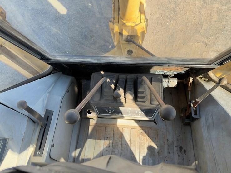 1997-caterpillar-446b-image-25