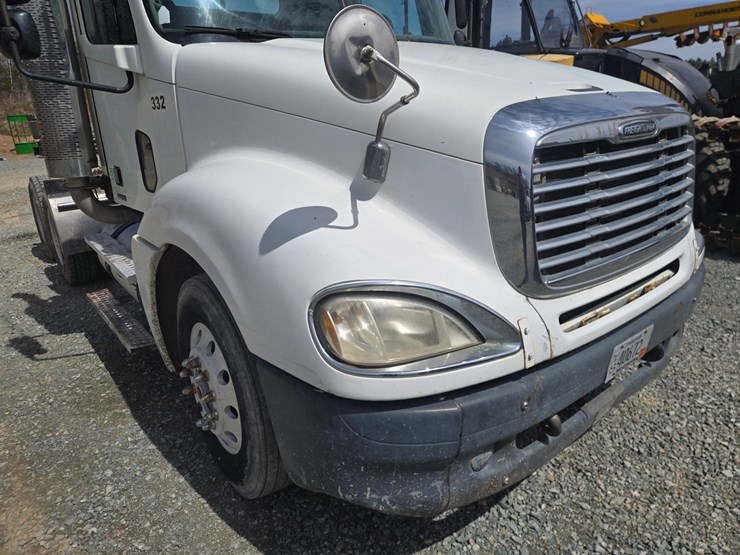 2007-massey-ferguson-8-image-12