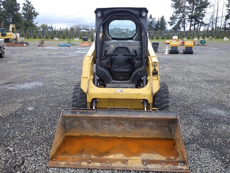 2020-caterpillar-226d3-image-2