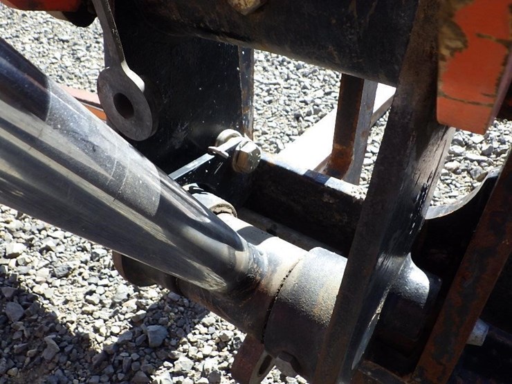 2014-jlg-6042-telescopic-reach-lift-image-24