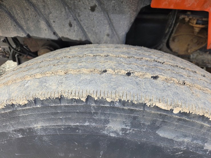 2002-international-7300-image-71