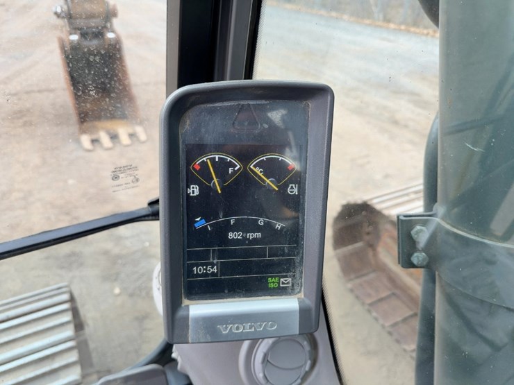 2013-volvo-ec300dl-image-40