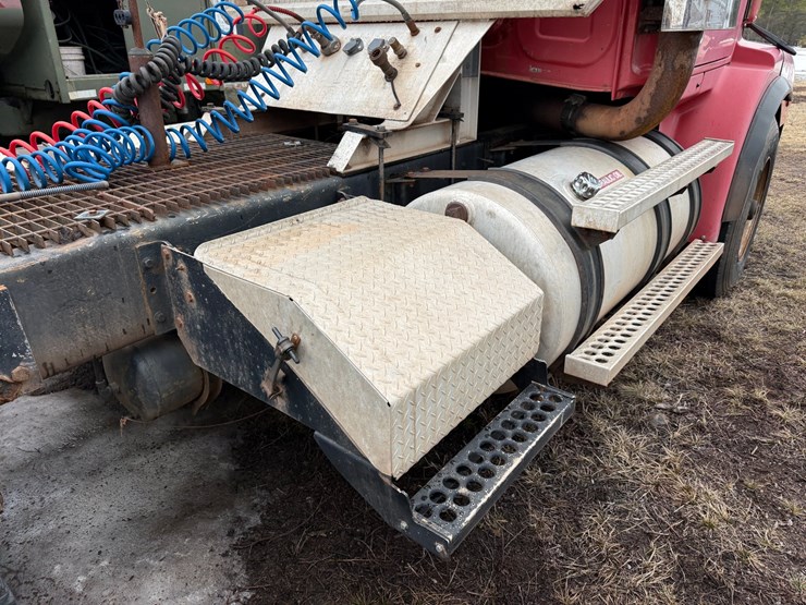 1999-western-star-5864ss-image-39