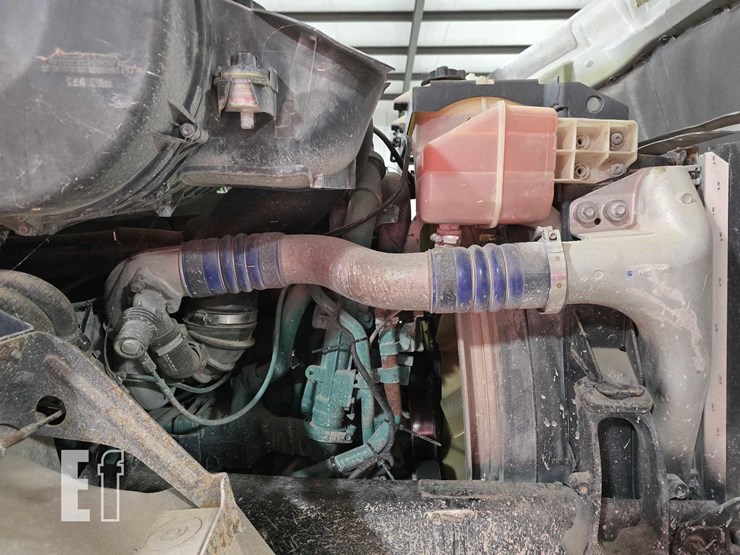 2008-volvo-vnm64200-image-18