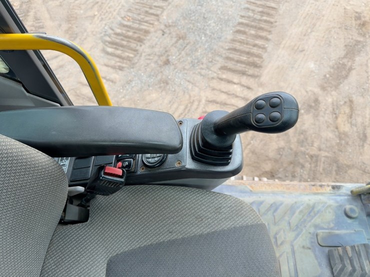 2013-volvo-ec300dl-image-38