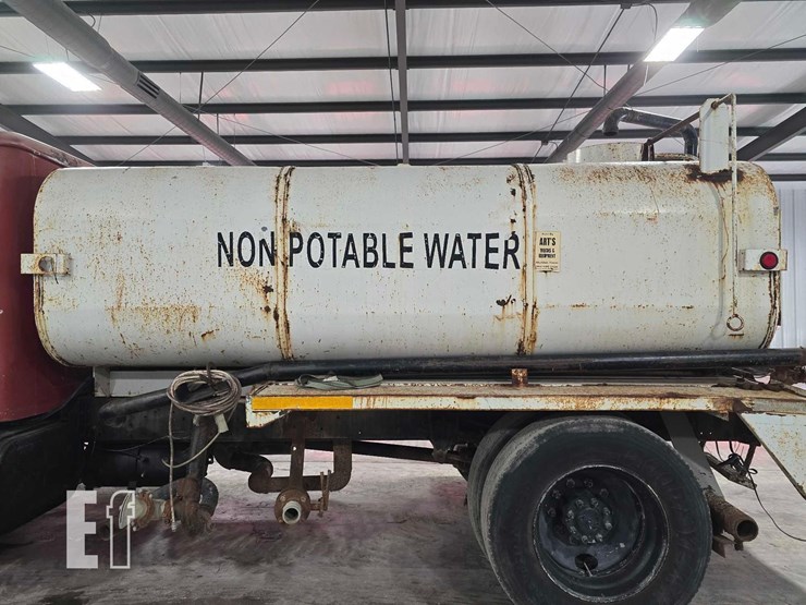 1990-international-4900-image-17